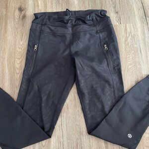 Lululemon animal print pants size 6